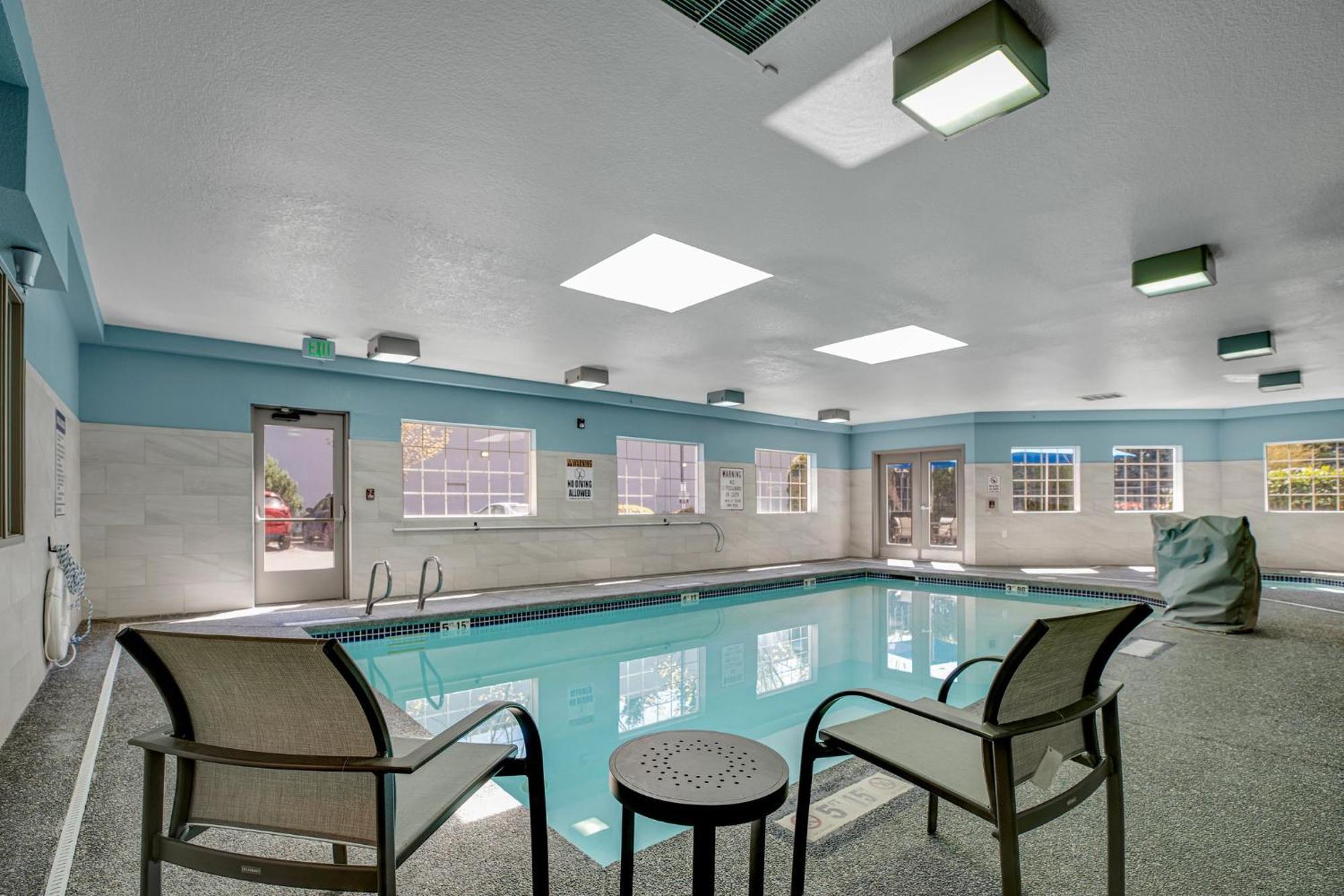 Holiday Inn Express Hotel & Suites Portland - Jantzen Beach By Ihg Εξωτερικό φωτογραφία