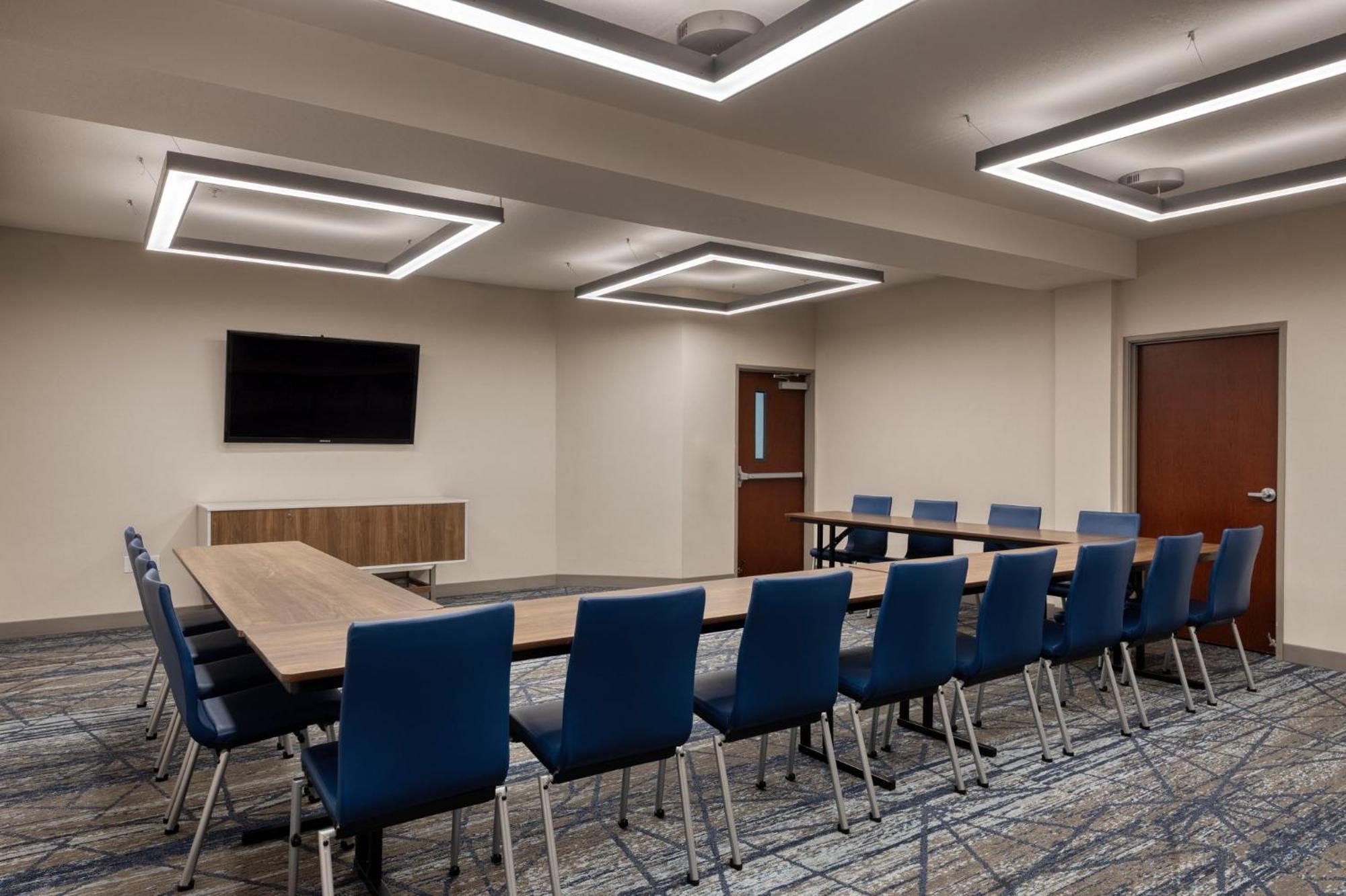 Holiday Inn Express Hotel & Suites Portland - Jantzen Beach By Ihg Εξωτερικό φωτογραφία