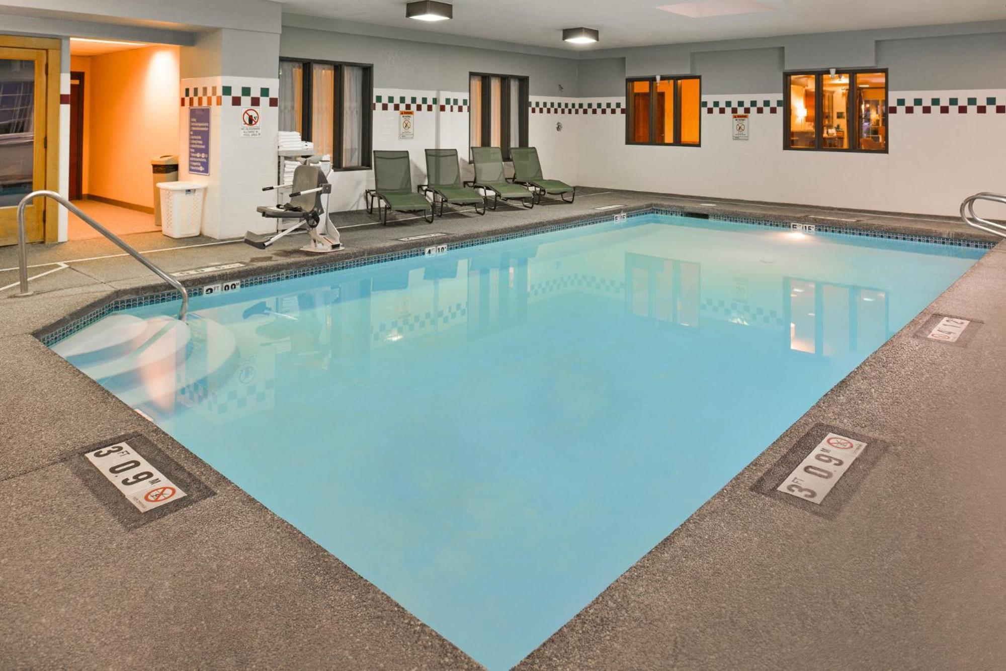 Holiday Inn Express Hotel & Suites Portland - Jantzen Beach By Ihg Εξωτερικό φωτογραφία