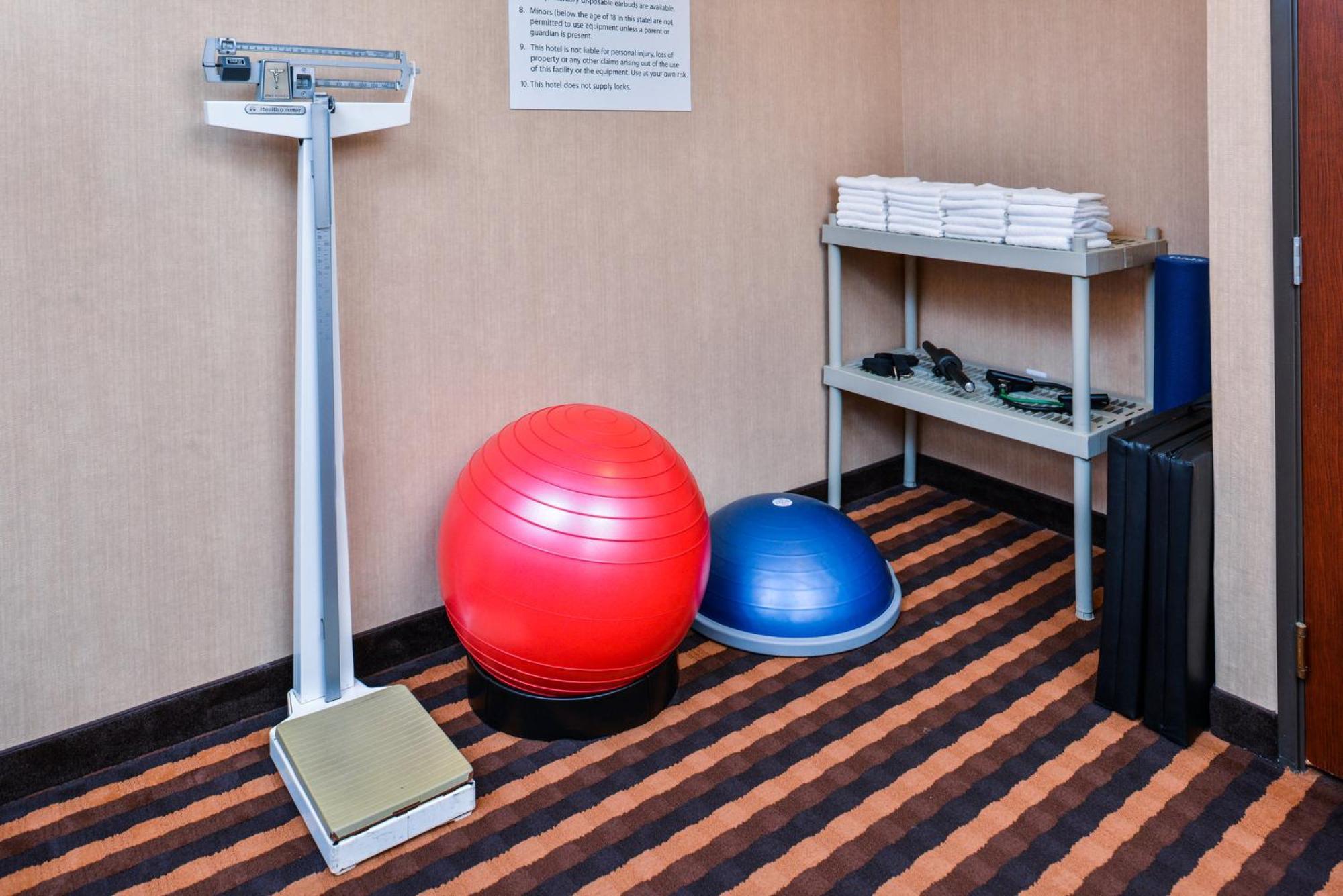 Holiday Inn Express Hotel & Suites Portland - Jantzen Beach By Ihg Εξωτερικό φωτογραφία