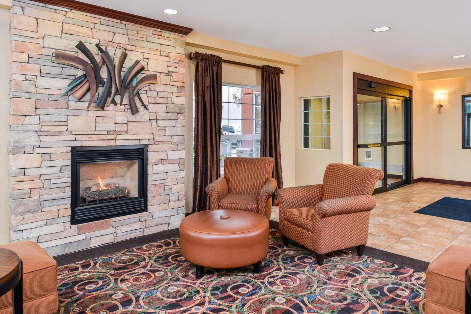 Holiday Inn Express Hotel & Suites Portland - Jantzen Beach By Ihg Εξωτερικό φωτογραφία