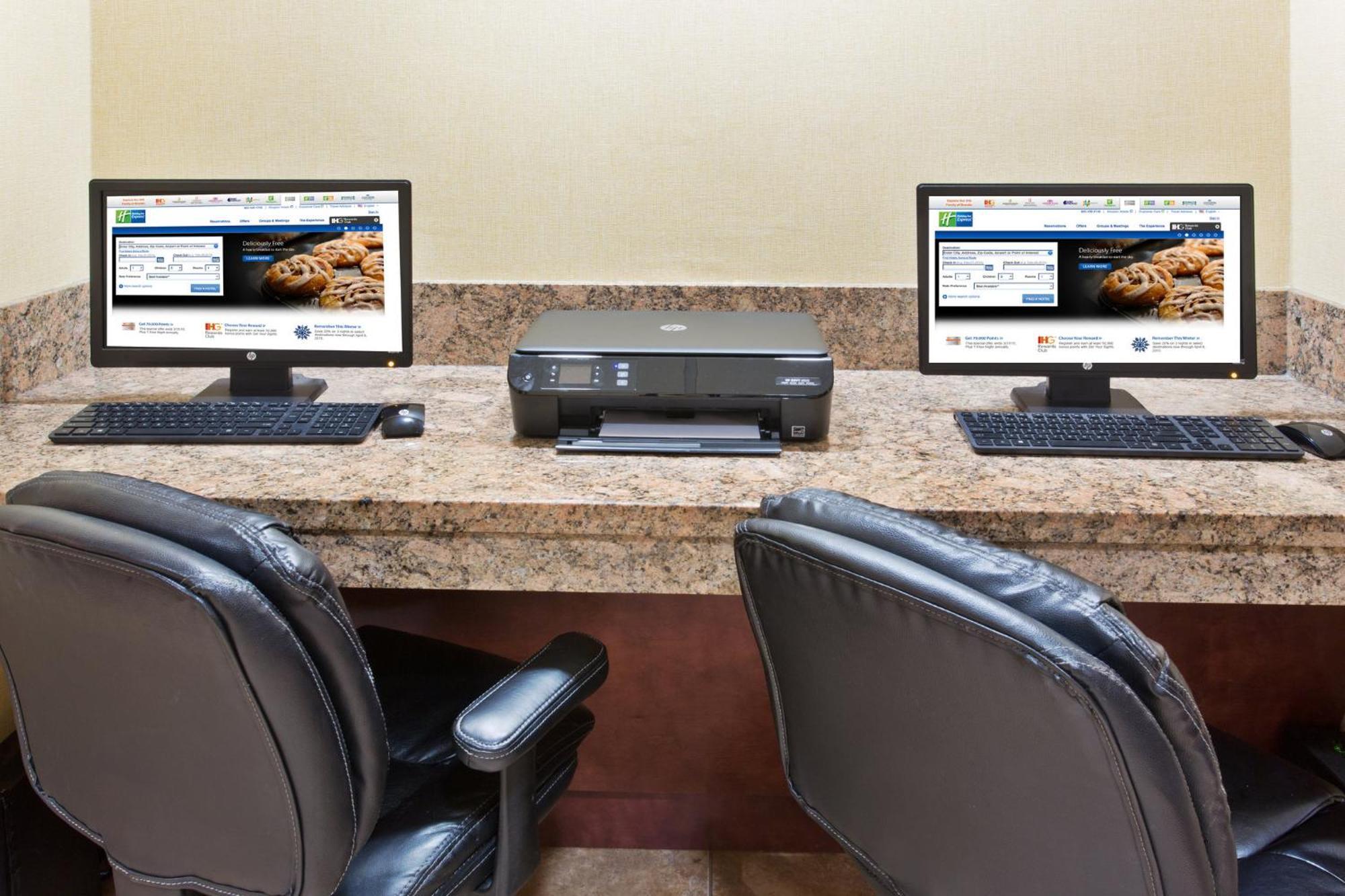 Holiday Inn Express Hotel & Suites Portland - Jantzen Beach By Ihg Εξωτερικό φωτογραφία
