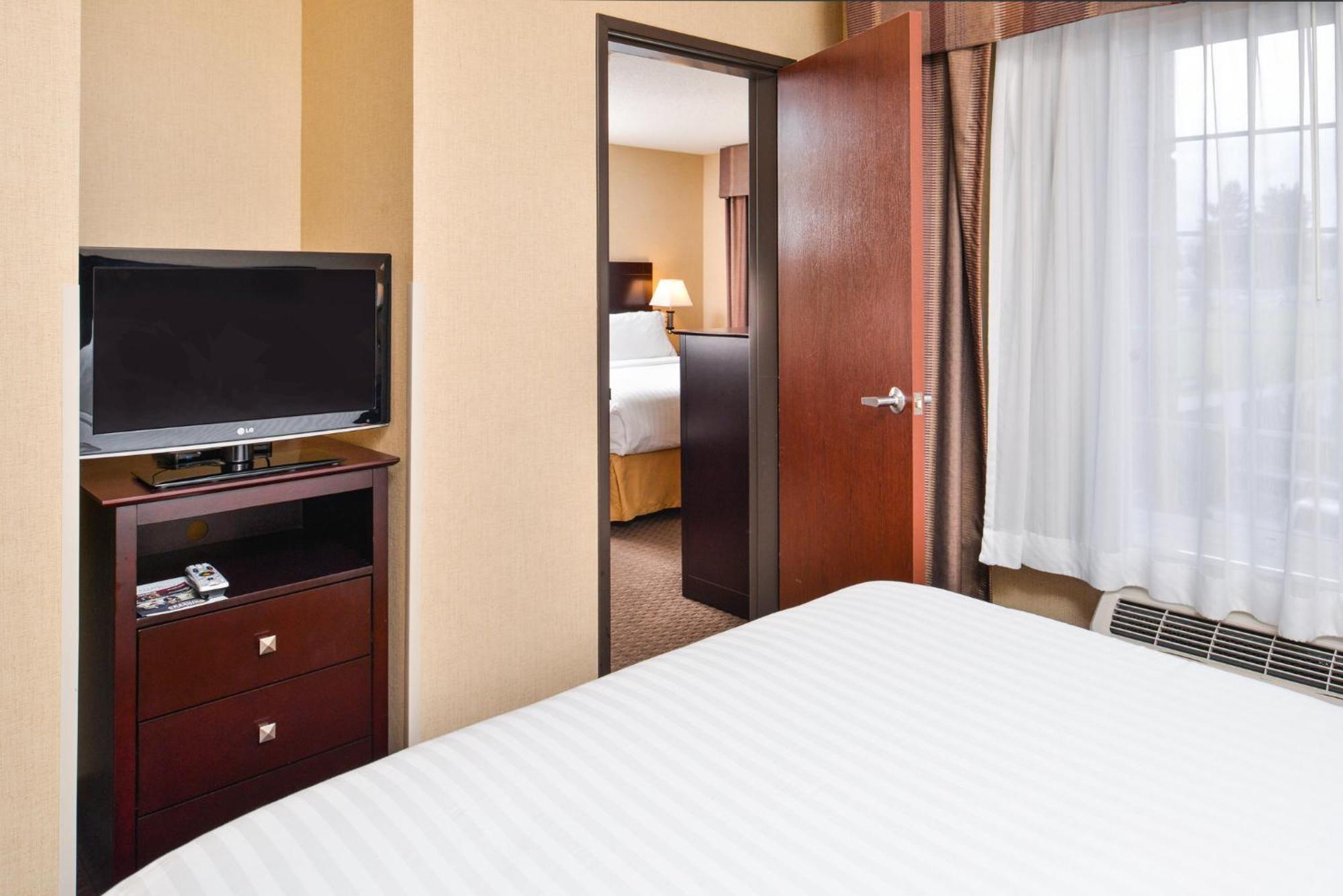 Holiday Inn Express Hotel & Suites Portland - Jantzen Beach By Ihg Εξωτερικό φωτογραφία
