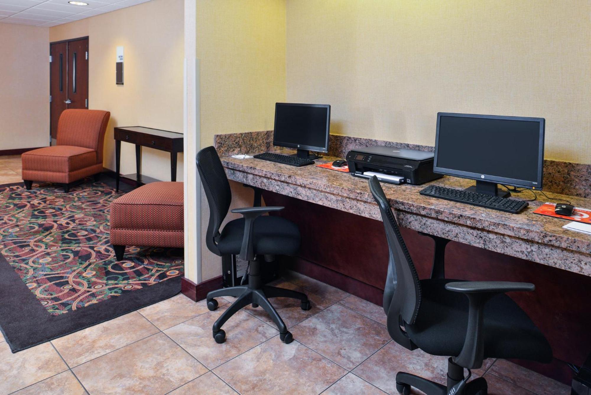 Holiday Inn Express Hotel & Suites Portland - Jantzen Beach By Ihg Εξωτερικό φωτογραφία