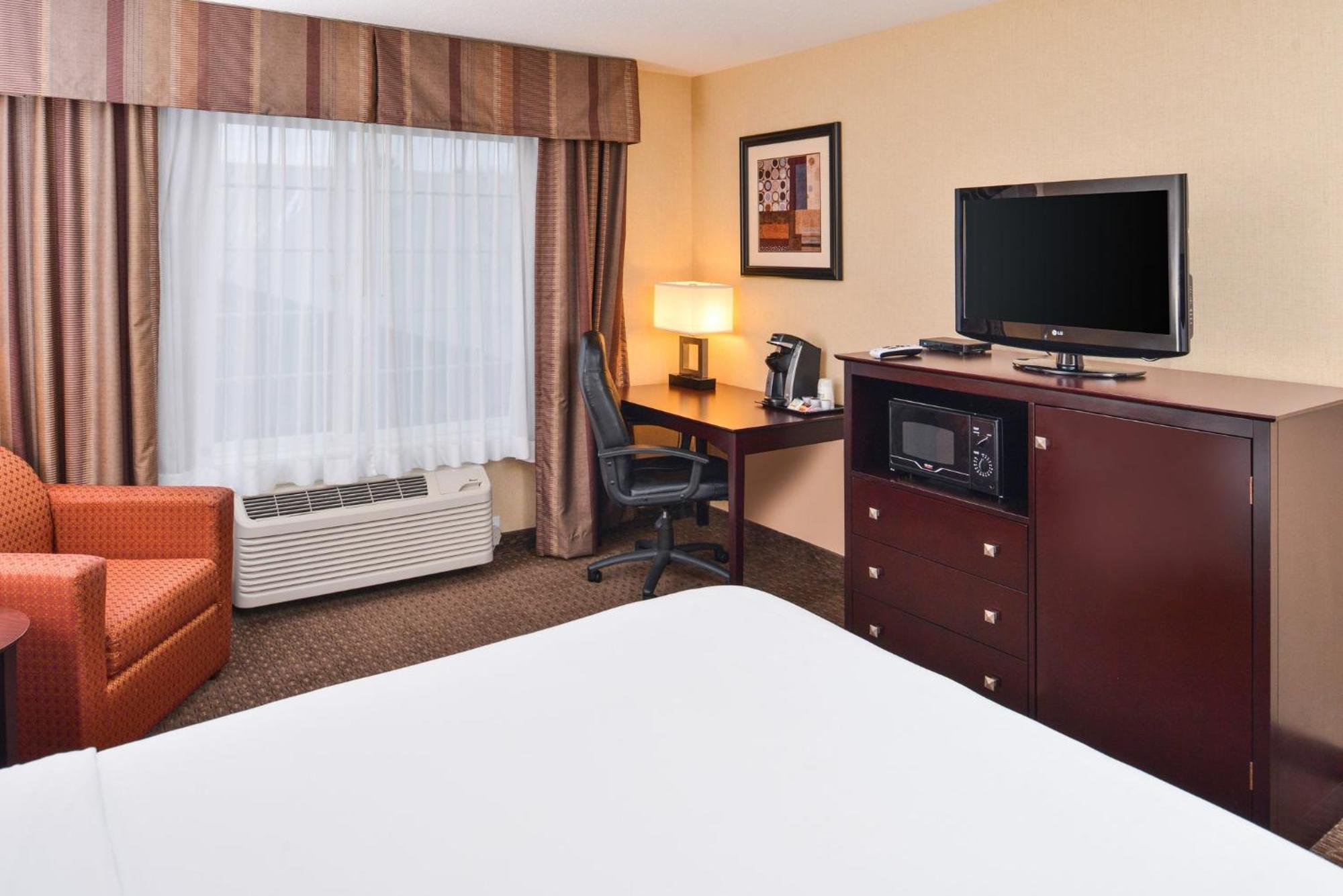Holiday Inn Express Hotel & Suites Portland - Jantzen Beach By Ihg Εξωτερικό φωτογραφία